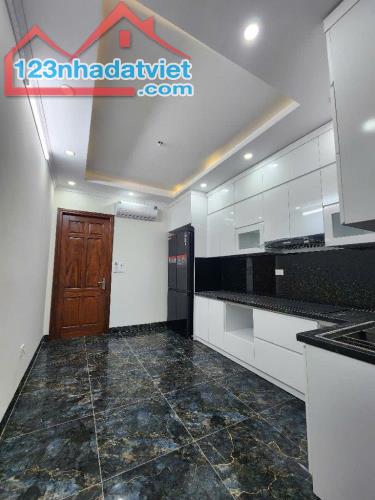 BÁN NHÀ NGUYỄN AN NINH, Ở LUÔN, 6 TẦNG THANG MÁY, NGÕ 4M, 40M2 GIÁ NHỈNH 7 TỶ - 2