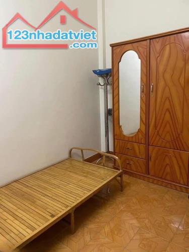 Cho thuê nhà ngõ Quan Thổ 1 Đống Đa 30m x 4 tầng, giá 11tr/tháng - 2