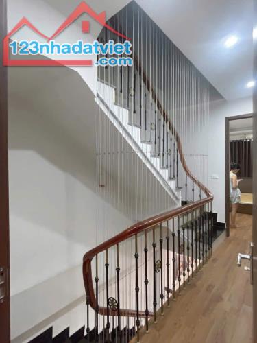 BÁN NHÀ PHÂN LÔ Ô TÔ KINH DOANH ĐẠI ĐỒNG,THANH TRÌ-HOÀNG MAI, 13.9 TỈ,60M2 5 TẦNG,MT 5M - 2