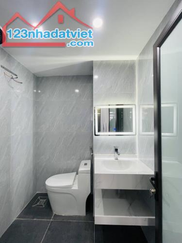 Bán nhà CC CT 9 Định công, HN, DT 80 m2, giá bán 4.8 tỷ 🔥Mô tả: ☀️ Nhà căn góc khu vực g - 3