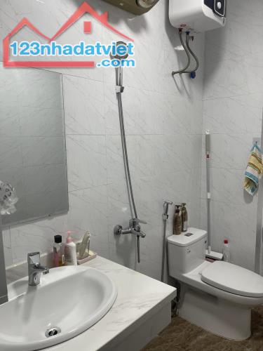 Bán nhà Lạc Long Quân, Tây Hồ ngõ thông ô tô 30m2x5 tầng sổ đỏ 12.6 tỷ - 3