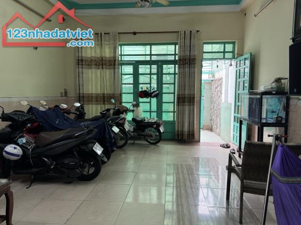 🏡🏡🏡 NHÀ 2 MẶT TIỀN ÂU CƠ .DIỆN TÍCH KHỦNG PHƯỜNG 14.TÂN BÌNH...DT 213 M .💸💸💸 31 TỶ - 2