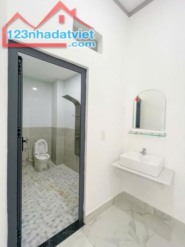 Nhà Long Bình Tân đã hoàn công 175.7m2 - 1 trệt 2 lầu Full nội thất y hình - 4