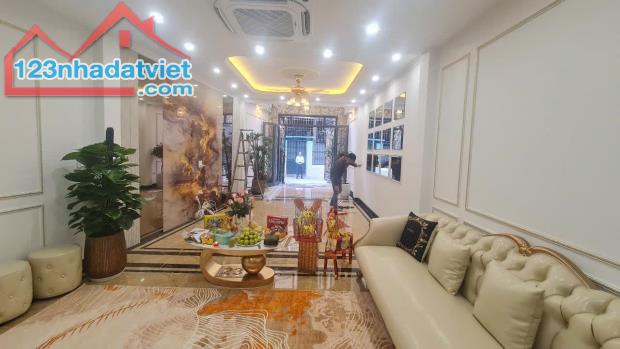 Bán Nhà Phố Phan Đình Giót, Thanh Xuân, 71m², Đường Ô Tô Tránh, Lô Góc 3 Thoáng, Giá 15.5