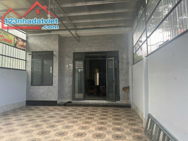 🔥 BÁN NHÀ ĐẸP MẶT TIỀN TRỤC LỘ 4 – BUÔN KY, THÀNH NHẤT, BUÔN MA THUỘT 🔥  🏡 Diện tích: 6