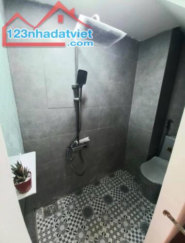 Hẻm 4m Trần Phú, P.4, Q.5, nhà mới đẹp 3 tầng, giá 4 tỷ 5. - 3