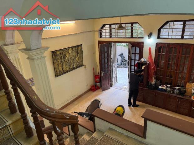 Kinh Doanh-Phân Lô-Ô Tô,khu Đền Lừ, dt: 40m, mt: 5,5m, 5 tầng. - 1