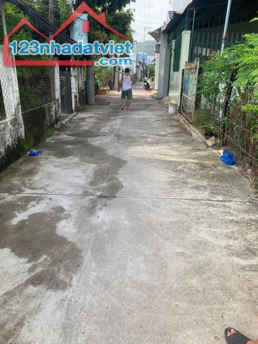 Nhà 3 tầng hẻm ô tô Đường Đệ Vĩnh Hòa Nha Trang dt 136m2 giá 5 tỷ 500