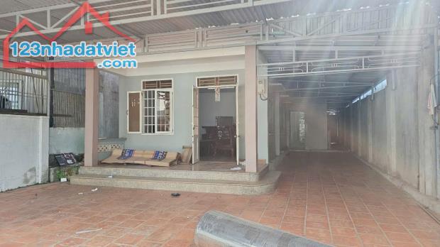 BÁN NHÀ MẶT TIỀN 52 HỒ TÙNG MẬU – 2 Ô TÔ TRÁNH NHAU, KHU VỰC HOT NHẤT BMT  🏡 Vị trí đắc đ - 2