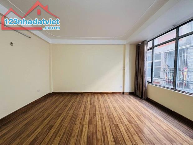 Bán nhà Trương Định, Ô TÔ, MẶT NGÕ THÔNG, KINH DOANH, SỔ PHÂN LÔ, 8.x Tỷ . - 3