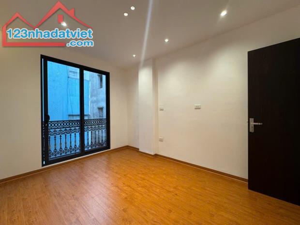 Bán nhà GIẢI PHÓNG - Hộ GĐ Ở Sướng – 35m2, chỉ 5.7 tỷ - 2