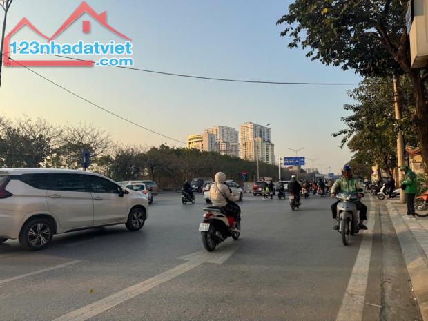 Bán nhà GIẢI PHÓNG - Hộ GĐ Ở Sướng – 35m2, chỉ 5.7 tỷ - 3