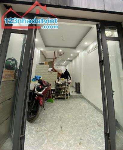 NHÀ ĐẸP DÂN XÂY CẦU CỐC DT 37M. 4TẦNG. 5.8 TỶ. ĐANG CẦN BÁN. NAM TỪ LIÊM.