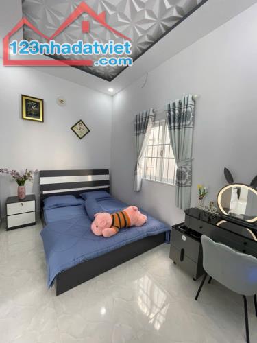 Hẻm ôtô, Nhà 3 tầng, Full nội thất, Ngang 4M, Huỳnh Tấn Phát. 40M2, Chỉ 3.3Tỷ, - 3