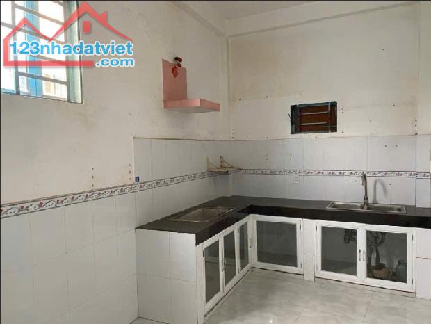 Vòng Xoay Lê Đại Hành, 57m2, 3 tầng đúc BTCT, hẻm xe tải thông, nhỉnh 4 tỷ - 2