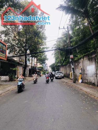 PHAN HUY ÍCH CỐNG LỞ - 4mX22m - 3 TẦNG - MẶT TIỀN HẺM XE TẢI THÔNG KINH DOANH - KHU VỰC SẦ