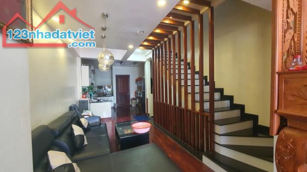 ĐƯỜNG HẬU GIANG.QUẬN 6 GIÁ 15TỶ. 680 PHƯỜNG 12. TP HCM