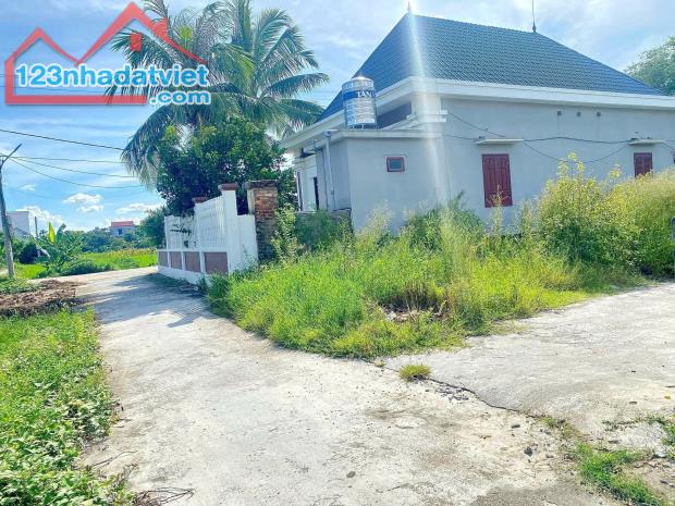 Bán Lô góc tại Cẩm Hoàn, Thanh Sơn, Kiến Thụy, Hải Phòng .  - Diện tích : 79,5m² lô góc - 2