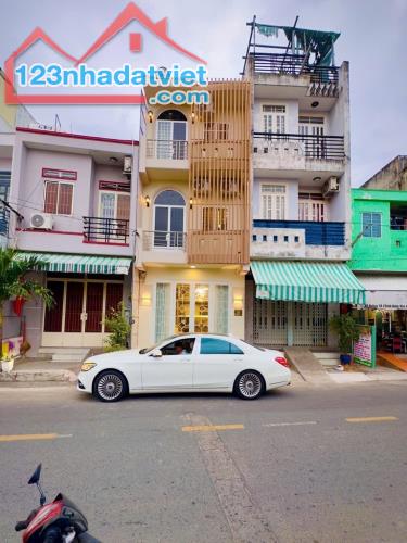 BÁN NHÀ 3 TẦNG 3PN - MẶT TIỀN KINH DOANH - LÊ VĂN QUỚI - BÌNH TÂN - CHỈ 3.85 TỈ