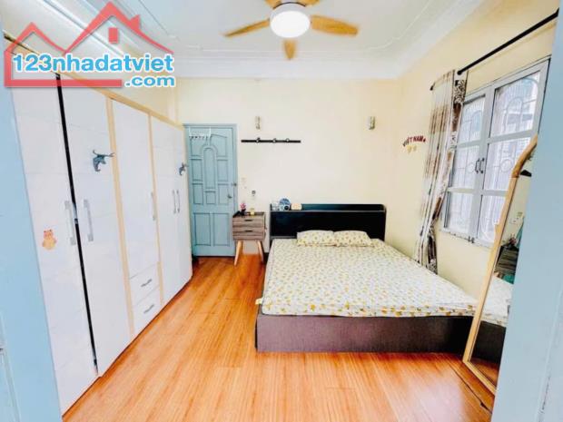 BÁN NHÀ MẶT NGÕ TÂY HỒ - NGÕ BA GÁC PHI - BA BƯỚC CHÂN RA MẶT PHỐ - 2