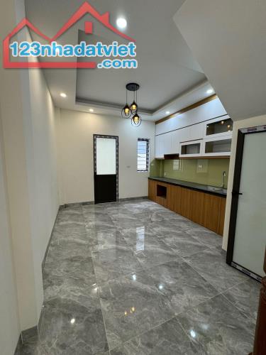 3,2 tỉ 4 tầng 4 phòng ngủ-Nhà Song Phương cạnh Đại Lộ 15p đến Mỹ Đình - 2