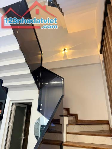 **Bán nhà phường 8, Tân Bình; đường Lạc Long Quân; 4x17 - nhà 4 tầng - 1