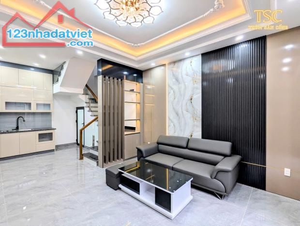 Bán nhà Miếu Hai Xã ,Hồ Sen, Dư Hang Kênh. 3,35 tỷ, 4 tầng,45m.