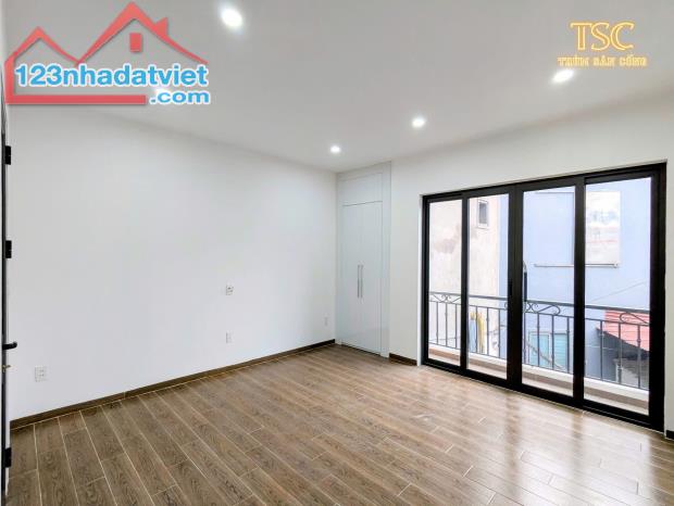 Bán nhà Miếu Hai Xã ,Hồ Sen, Dư Hang Kênh. 3,35 tỷ, 4 tầng,45m. - 3