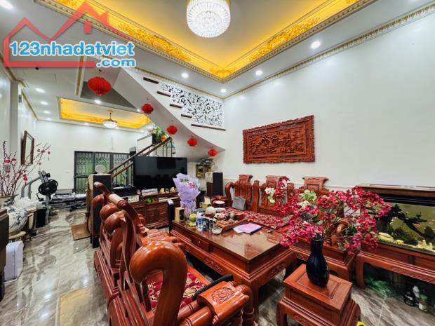 Lô Góc – Mặt Ngõ To Như Phố – Kinh Doanh Sầm Uất – Ô Tô Dừng Đỗ Ngày Đêm