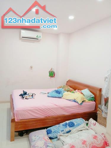 Bán nhà Phú nhuận - Hẻm Xe tải - Nhà thiết kế - 80m2 - giá 17,5 tỷ - 1