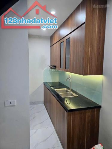 Chỉ 4.15 tỷ nhà Vũ Tông Phan - Khương Hạ 4 tầng 27m2 5m ra ô tô, đủ nội thất ở sướng - 3