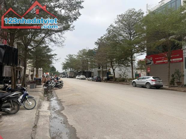 BÁN 160M² ĐẤT TRỤC 24M KINH DOANH KĐT HÀ PHONG,MẶT TIỀN:8M,GIÁ BÁN: 16 TỶ. - 1