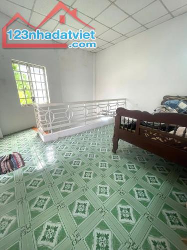 ♣ Nhà sau Lưng MT Lý Thái Tổ, 45m2, 2 tầng cứng cáp, sạch đẹp, 2.35 tỷ - 4