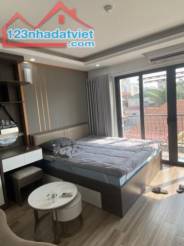 Cho thuê Căn Apartment tại Ngõ 193 Phố Trích Sài, Tây Hồ. View toàn hồ cực Chill. Chỉ 6.5t