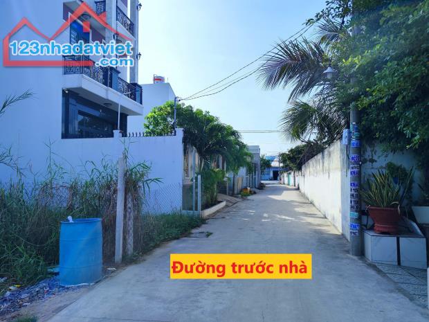 Cắt lỗ 250tr chính chủ bán nhà Dương Đình Cúc 4x13m giá 855 triệu SHR ngay chợ Bình Điền - 1