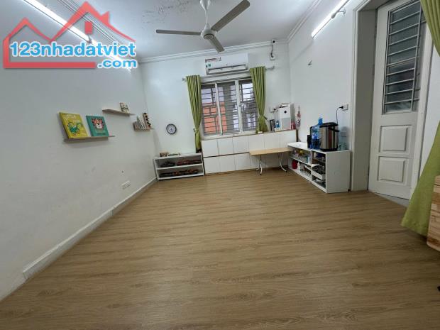 Bán Căn Biệt Thự Resco Cổ Nhuế 236m2 x 4 tầng, căn góc mặt tiền bề thế, tầng chia 3 phòng - 1