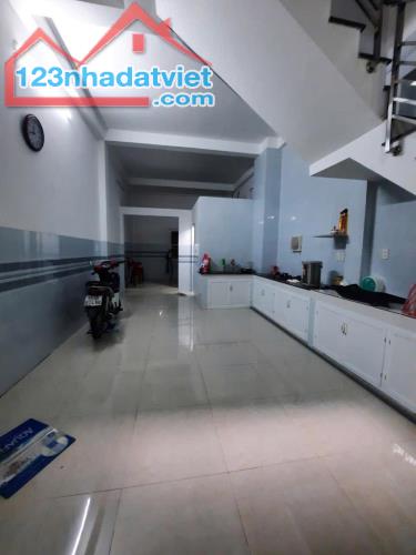 Bán nhà mặt tiền Nguyễn Văn Luông, quận 6, 12.7 tỷ, 4.2x15m, 3 tấm - 2