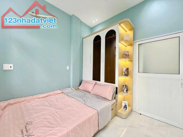 Bán Nhà khu Nguyễn Văn Nghi, Chợ Gò Vấp 30m2 Nhỉnh 3 Tỉ - 5