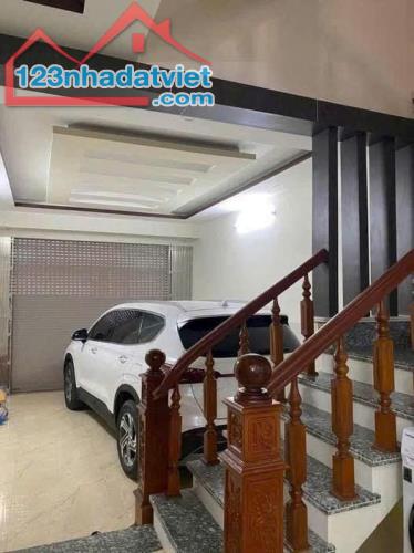 NHÀ ĐẸP CẦU DIỄN 36M2x5 TẦNG- NGÕ THÔNG - 2 THOÁNG - Ô TÔ ĐỖ - GẦN QL32