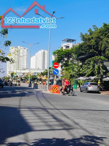 NHÀ MẶT TIỀN KINH DOANH TẠ QUANG BỬU Q8 ĐƯỜNG 32M - NHỈNH 16 TỶ - LH 0909547485