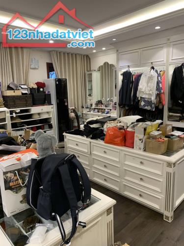 ĐẲNG CẤP NHÀ ĐẸP - MẶT TIỀN SIÊU RỘNG - LÔ GÓC 2 MẶT NGÕ Ô TÔ TRÁNH, DỪNG ĐỖ NGÀY ĐÊM - GA - 1