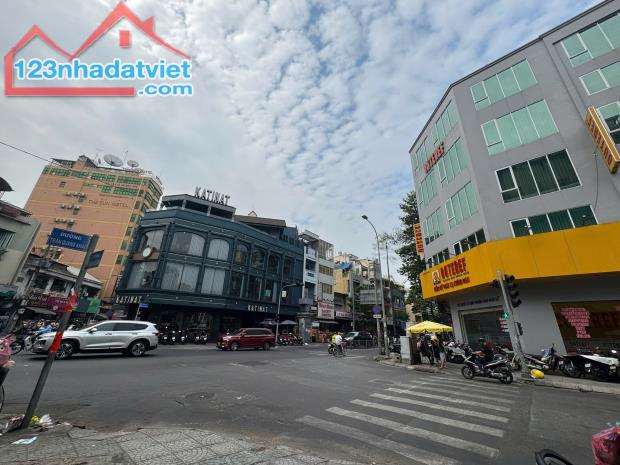 BÁN NHÀ 2 MẶT TIỀN TRẦN QUANG KHẢI & TRẦN KHẮC CHÂN QUẬN 1 - 1