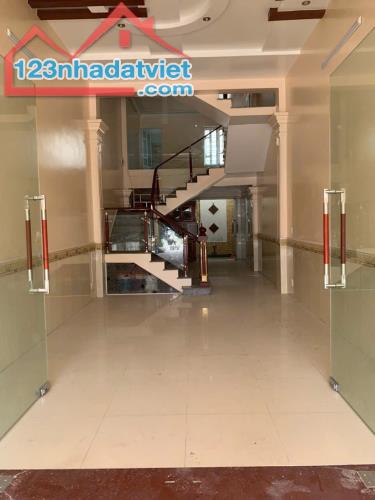 Bán nhà mặt đường Thiên Lôi, 83m 4 tầng, vị trí đẹp đông đúc, Giá 9.3 tỉ - 2