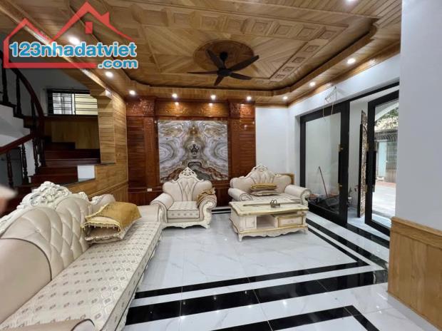 BÁN NHÀ 7.4 TỶ 3 TẦNG 83M2 ( ĐÔNG BẮC ) VỊ TRÍ ĐẸP KHU HOÀ VƯỢNG - 1