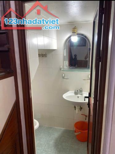 Cho thuê nhà riêng,  ngõ ô tô Phương Mai - Đống Đa 45m x 5T, 6PN4WC giá 25 triệu - 2