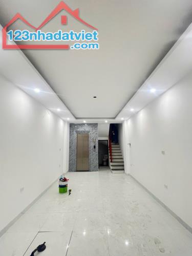 BÁN NHÀ PHƯƠNG CANH,NAM TỪ LIÊM,OTO,THANG MÁY,2 THOÁNG,38m2,NHỈNH 7tỷ - 2