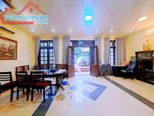 NHÀ DỐC TAM ĐA THỤY KHUÊ TÂY HỒ 68 MÉT - 1
