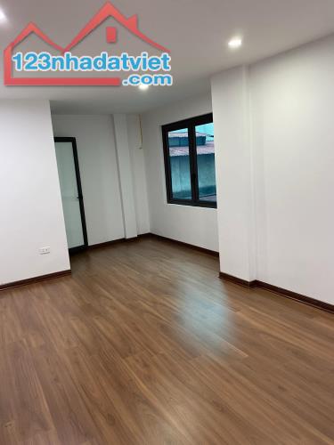 Bán nhà phố Hoàng Hoa Thám - Ba Đình 30m2 mt4,1m giá chỉ 5.7 tỷ - 4