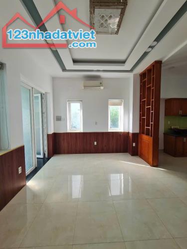 CHO THUÊ NHÀ MỚI TINH KHANG ĐIỀN Q9, DT 75M2, 3 PHÒNG NGỦ, 3 WC, GIÁ THUÊ 13TR. 1 THÁNG - 4