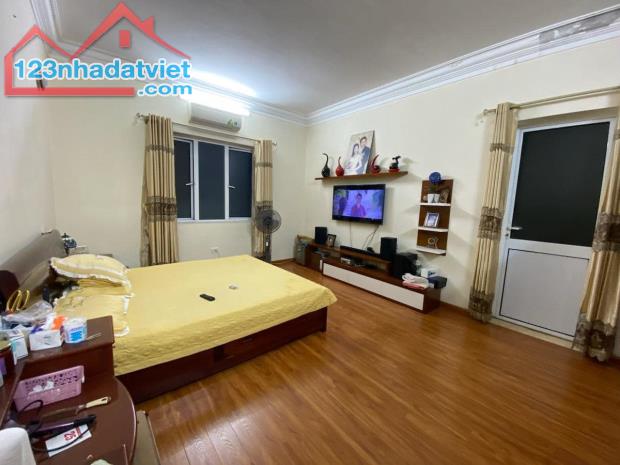 Bán nhà Lý Thường Kiệt, 150m, mặt tiền 6m, 67.8 tỷ, đường ô tô tránh, lô góc - 2